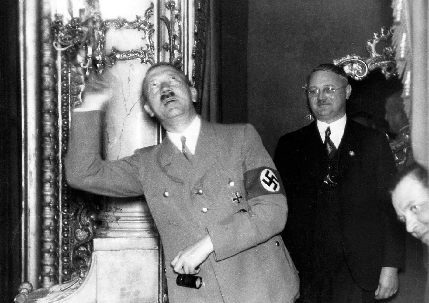 Adolf Hitler in Fürth's Stadttheater with Franz Jakob and Julius Schaub
